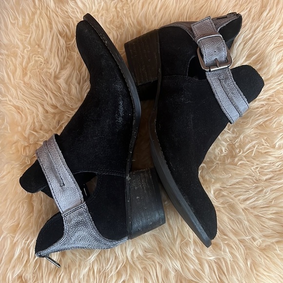 Rebels Black Suede Cut Out Ankle Booties Sz-7.5 - Picture 6 of 14